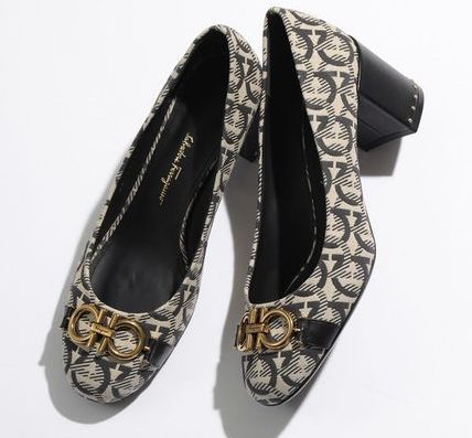 フェラガモ　靴