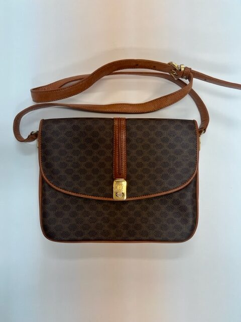 セリーヌ　ショルダーバッグ