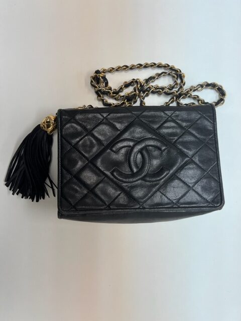 シャネルマトラッセ　フリンジ　チェーン　ショルダーバッグ