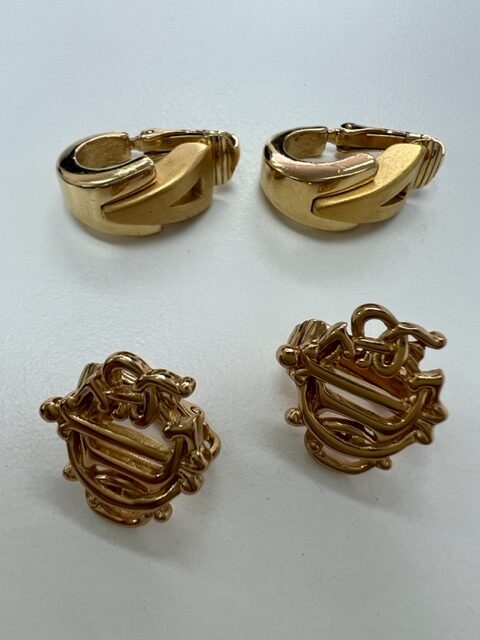 金　１８ｋ　ピアス