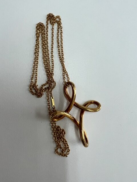 貴金属　１８金　ネックレス