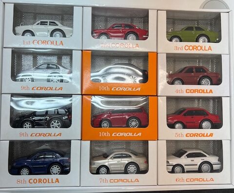 カローラ　ミニカー