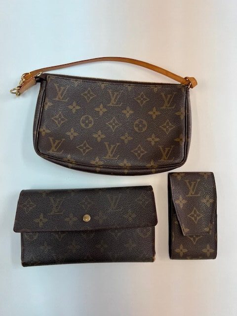 ルイヴィトン　ポーチ　シュガーケース　財布